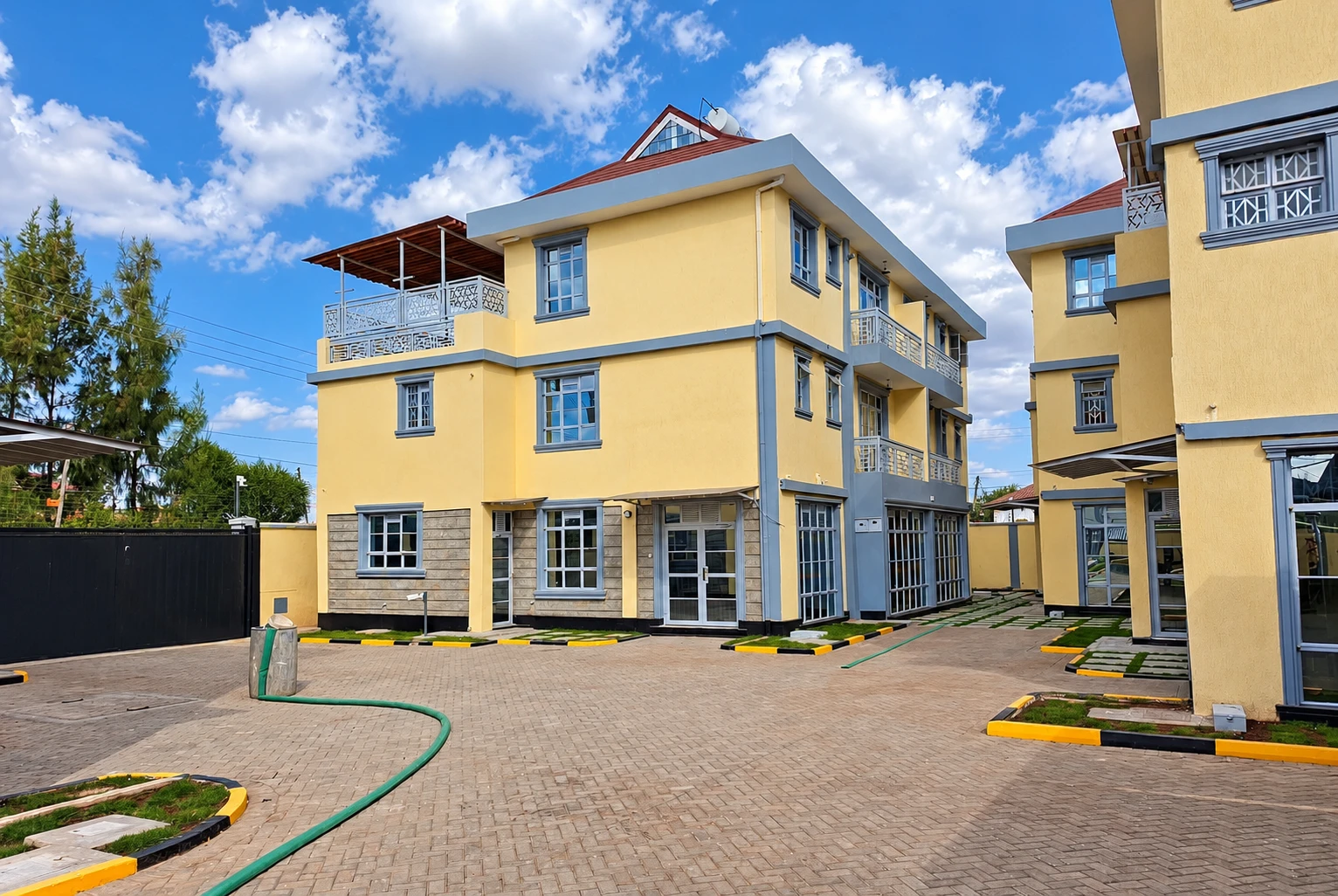 Mandelamax building exterior